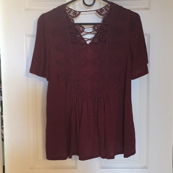 Maroon top - Picture 2 of 3